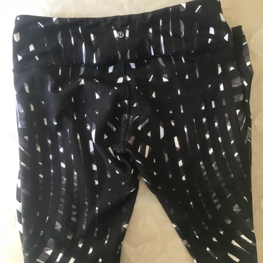 Lululemon wunder under